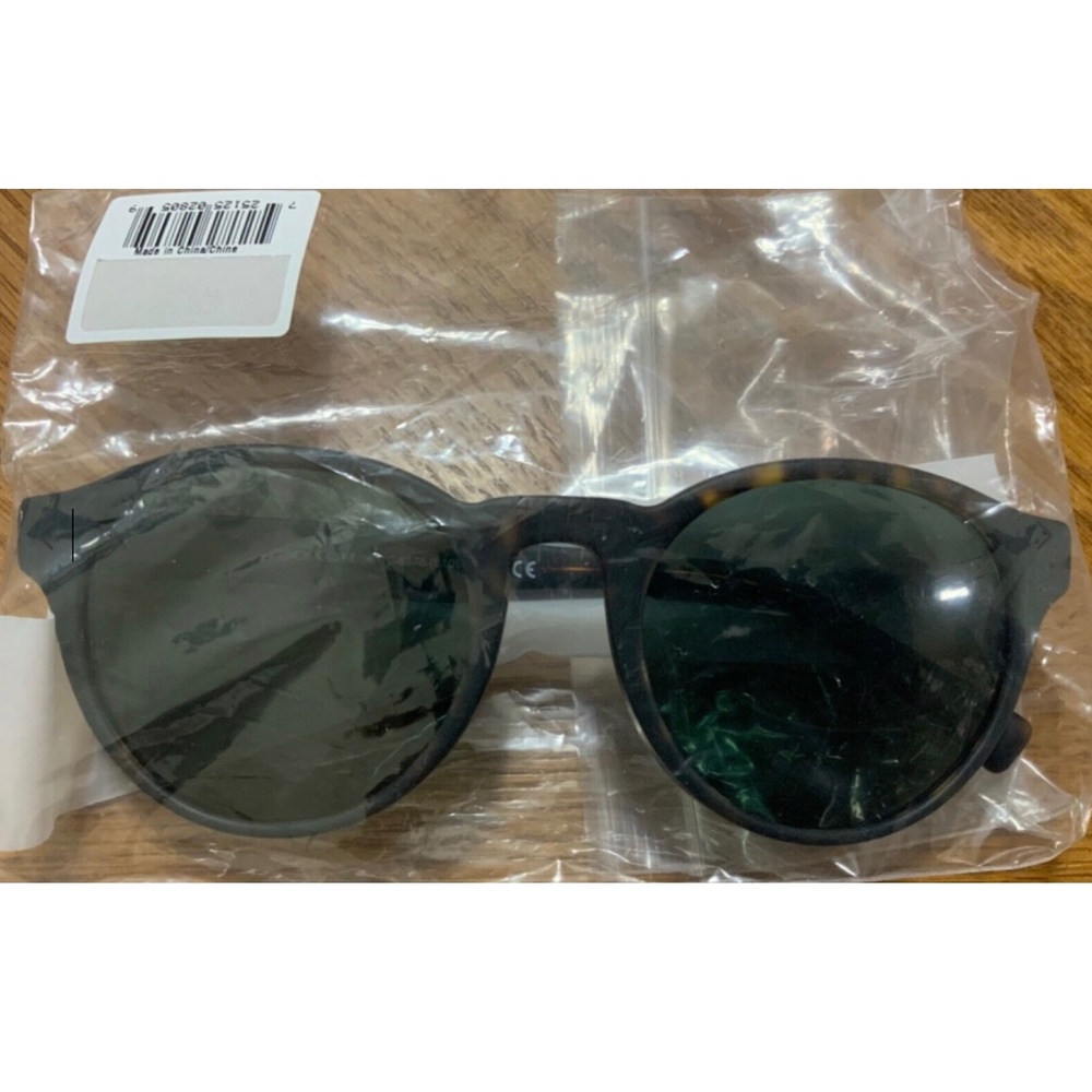 Coach Wythe Round Sunglasses Style HC 8275 L1095 Matte Dark Tortoise W/case